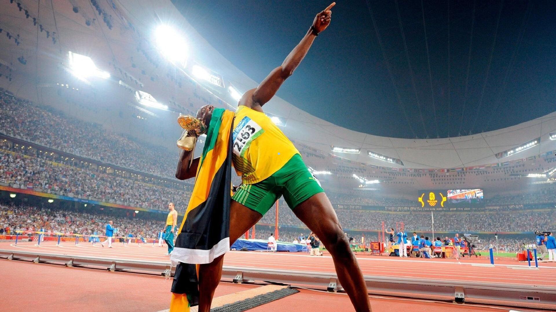 近十年关键三分球榜单揭晓,库里独占鳌头,利拉德詹姆斯哈登位列前四